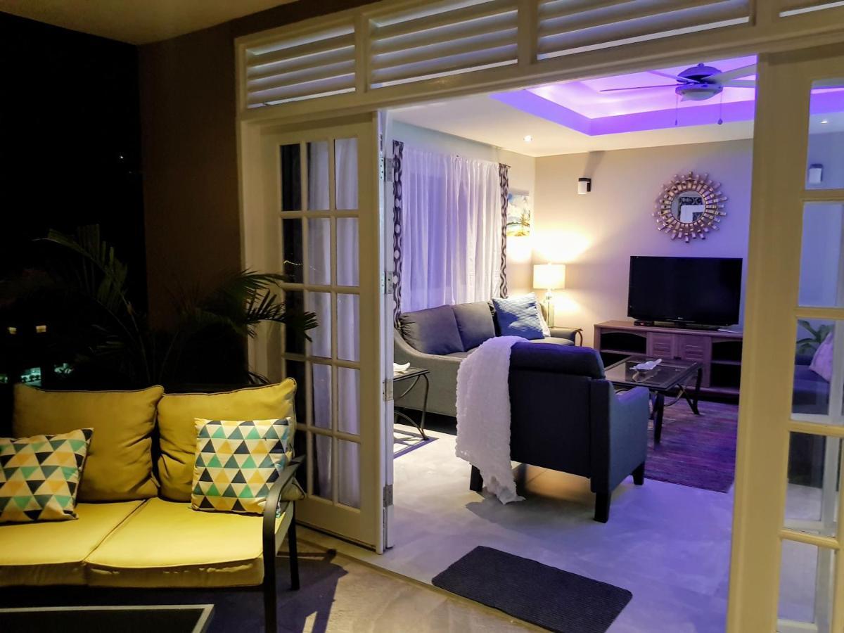 Ocean Crest Villas Castries Exterior photo