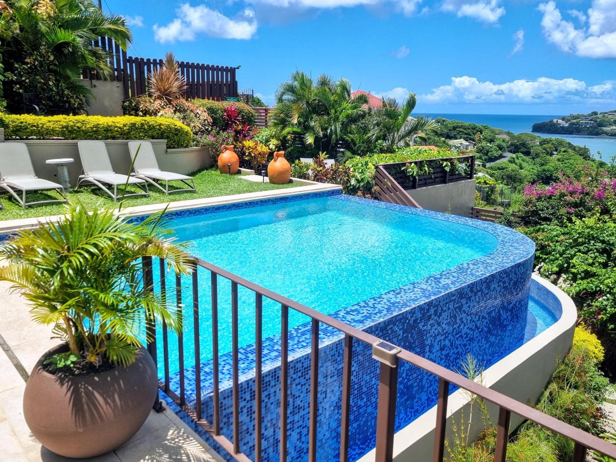 Ocean Crest Villas Castries Exterior photo
