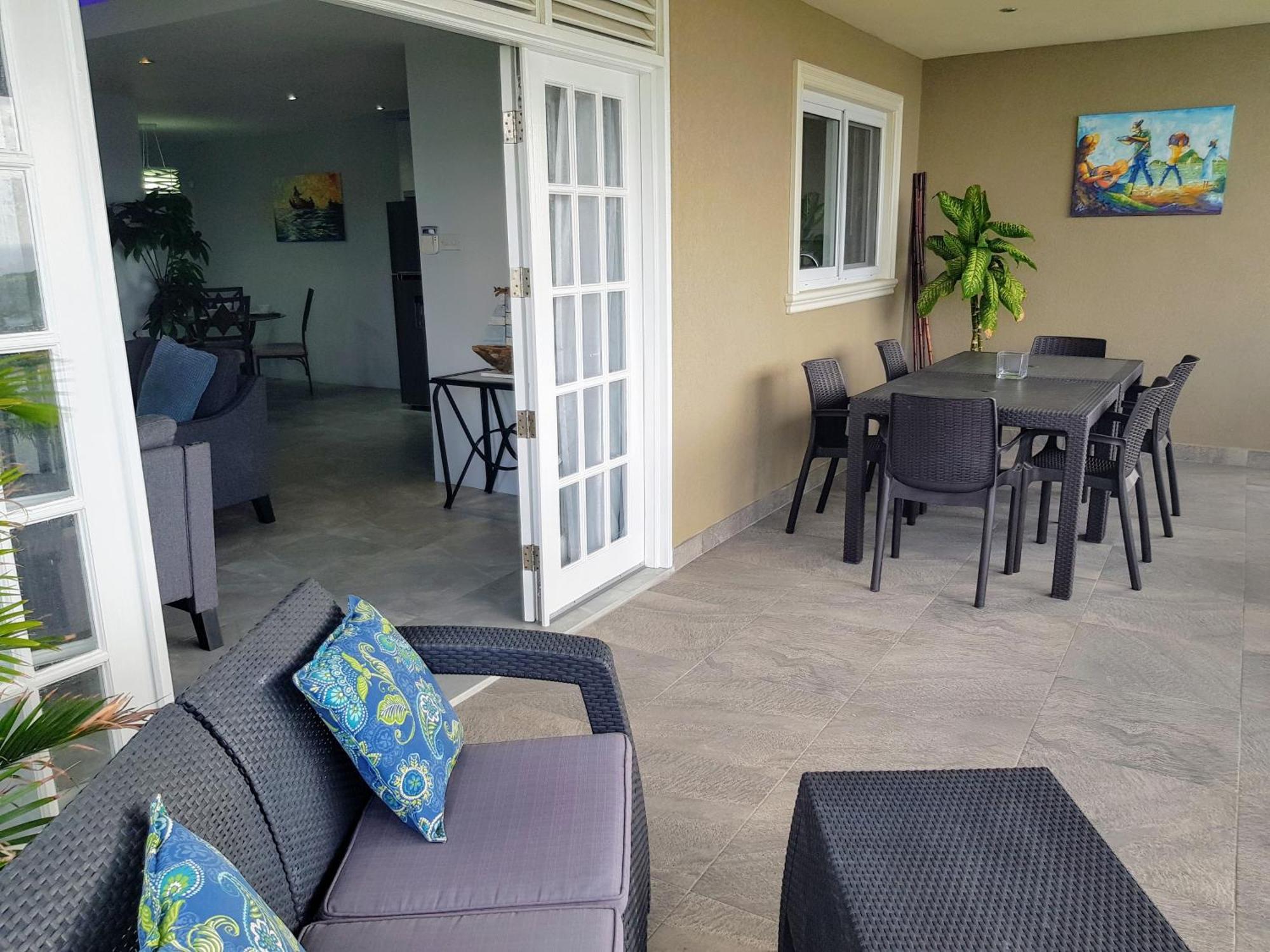 Ocean Crest Villas Castries Exterior photo